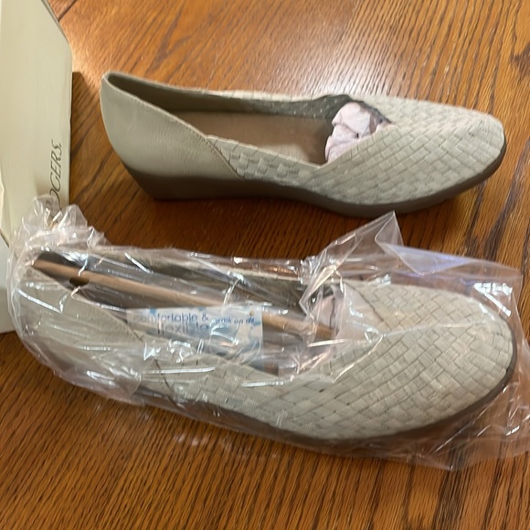 Kim Rogers Magen stone colored slip on size 11. New in box without lid - Picture 2 of 4